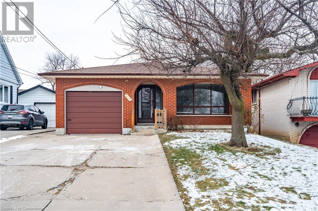 662 WEST 5TH Street, Hamilton, Ontario