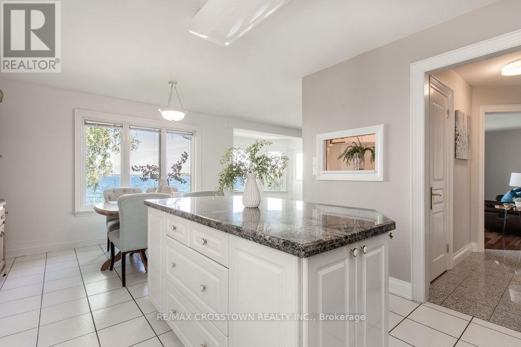 665 Lakelands Avenue, Innisfil, Ontario  L9S 4E5 - Photo 12 - N12108219