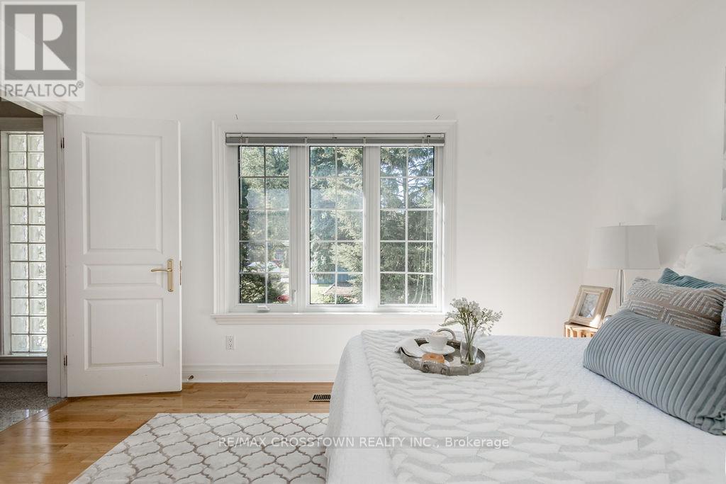 665 Lakelands Avenue, Innisfil, Ontario  L9S 4E5 - Photo 20 - N12108219