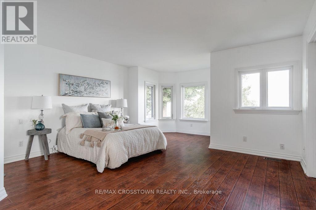 665 Lakelands Avenue, Innisfil, Ontario  L9S 4E5 - Photo 24 - N12108219