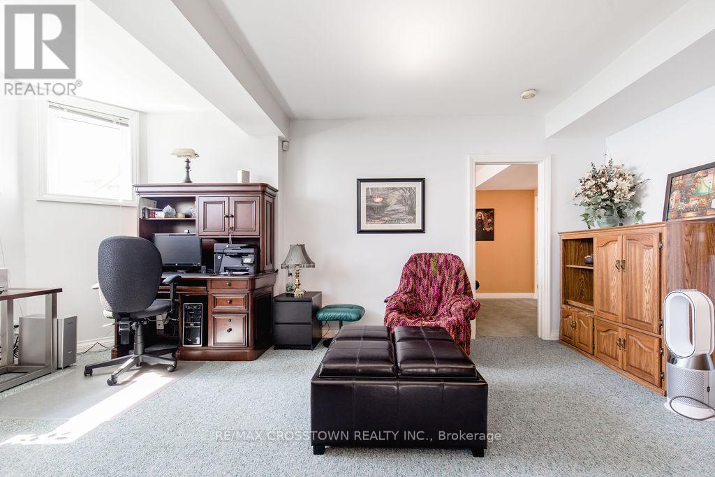 665 Lakelands Avenue, Innisfil, Ontario  L9S 4E5 - Photo 36 - N12108219