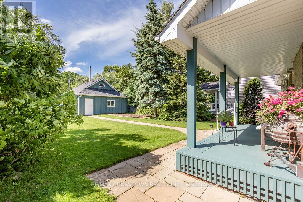 665 Lakelands Avenue, Innisfil, Ontario  L9S 4E5 - Photo 6 - N12108219