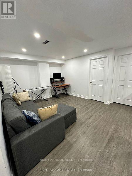 2 - 97 Forest Edge Crescent, East Gwillimbury, Ontario  L9N 0S6 - Photo 3 - N12067043
