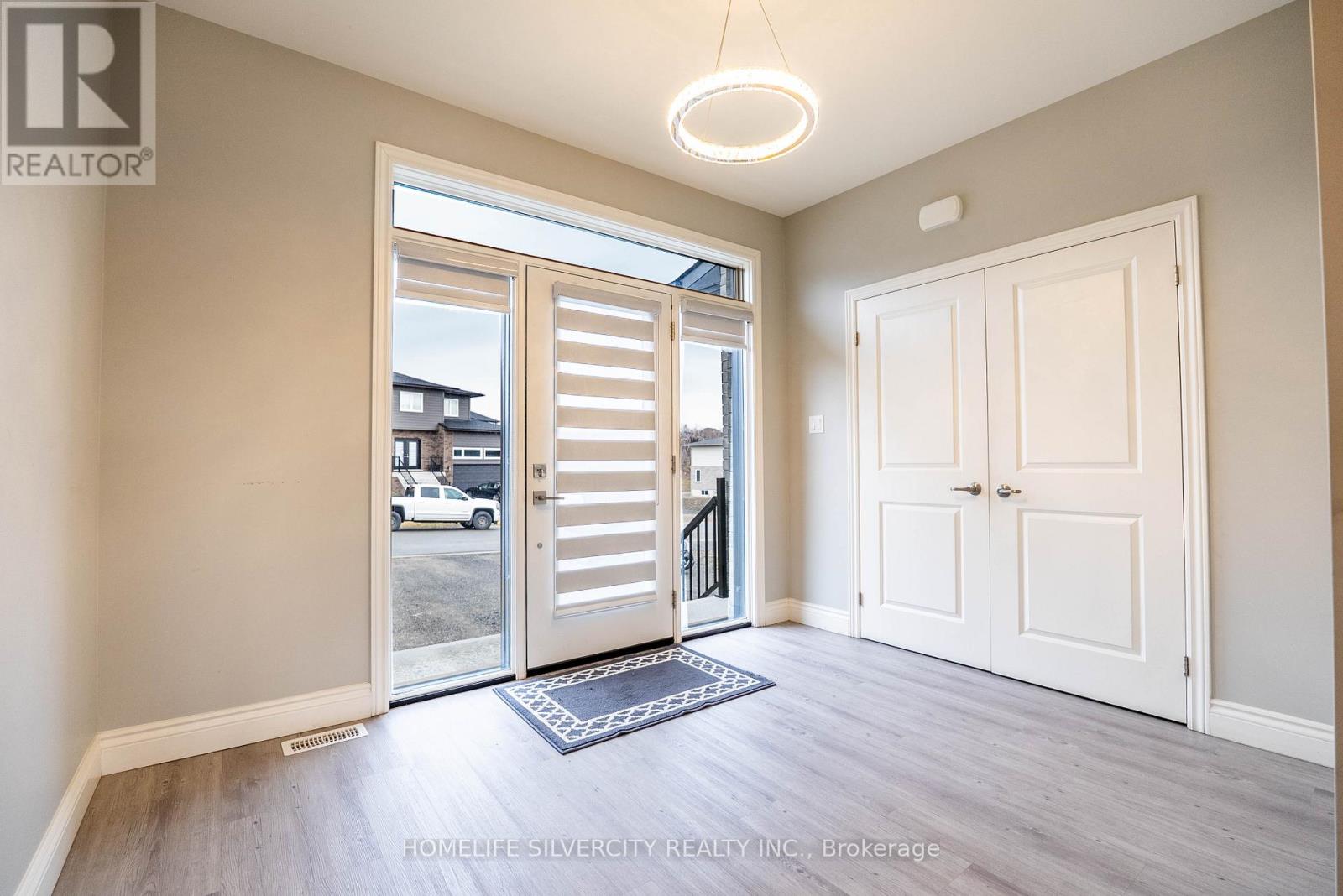 Property at 503 BONAVENTURE COURT image 2