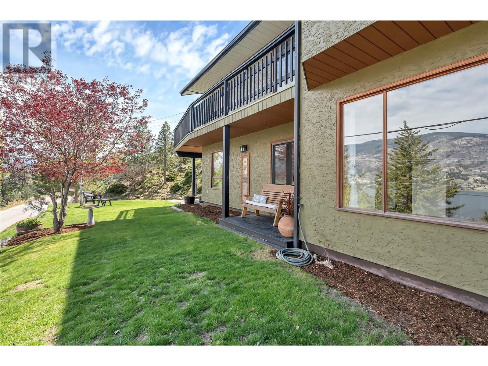 Property at 421 Pineview Drive image 3
