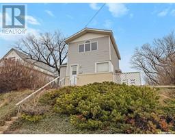 121 6th Avenue Ne North East, Swift Current, Ca