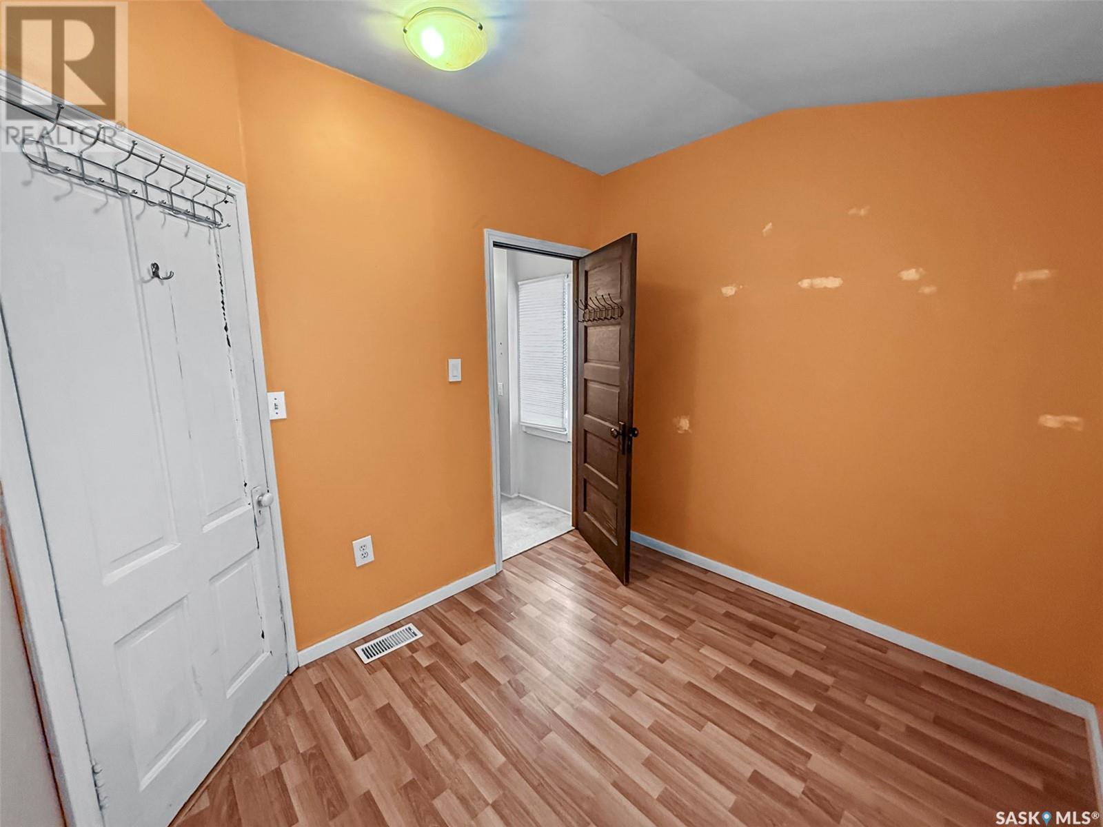 121 6th Avenue Ne, Swift Current, Saskatchewan  S9H 2L9 - Photo 24 - SK003670