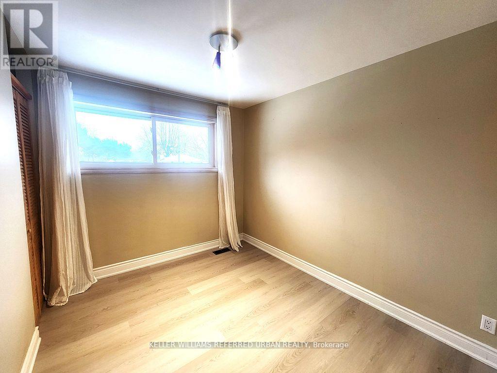 29 Marowyne Drive, Toronto (Don Valley Village), Ontario  M2J 2A2 - Photo 14 - C12026355