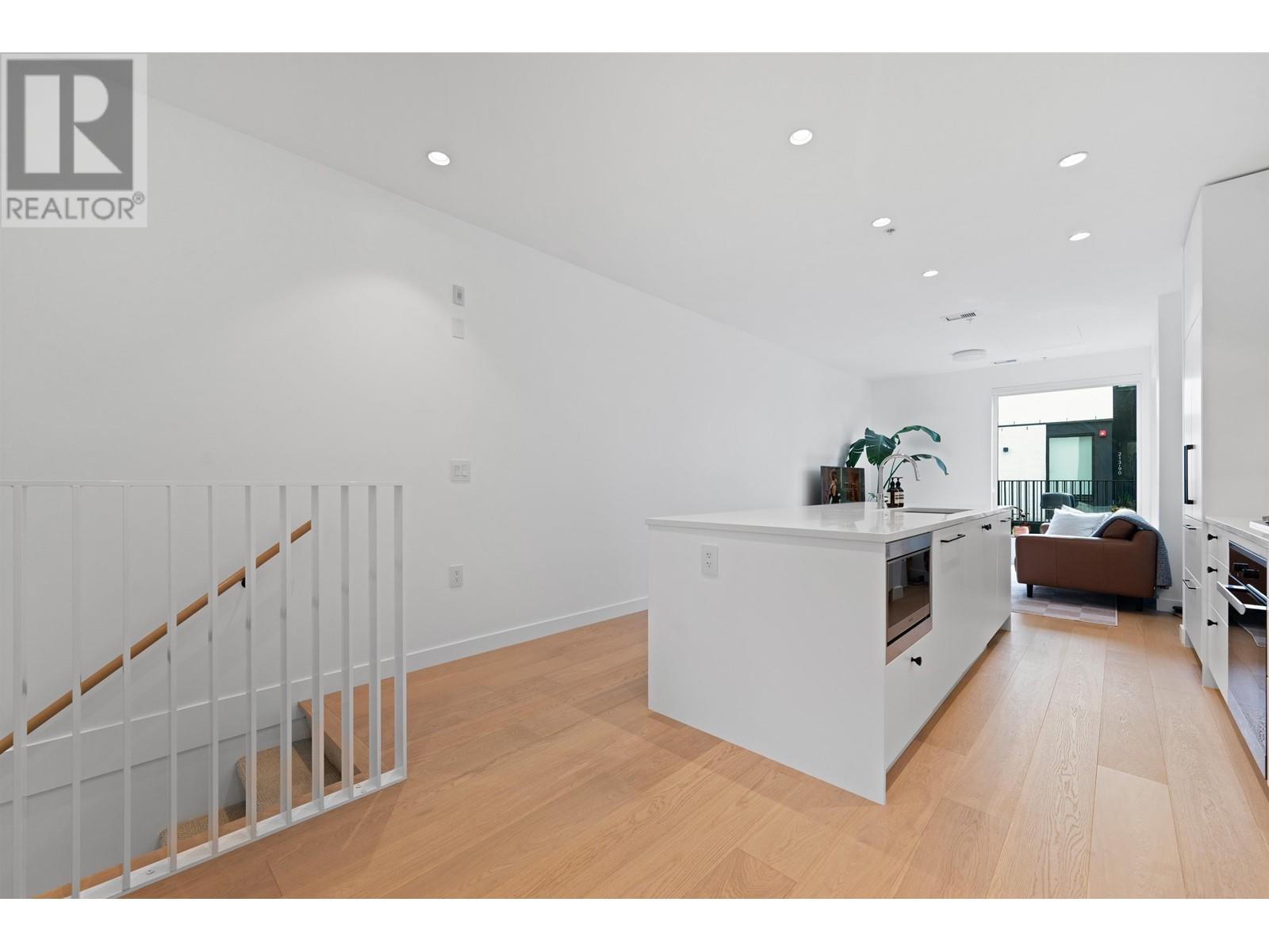 46 W King Edward Avenue, Vancouver, British Columbia  V5Y 0N6 - Photo 11 - R2994569
