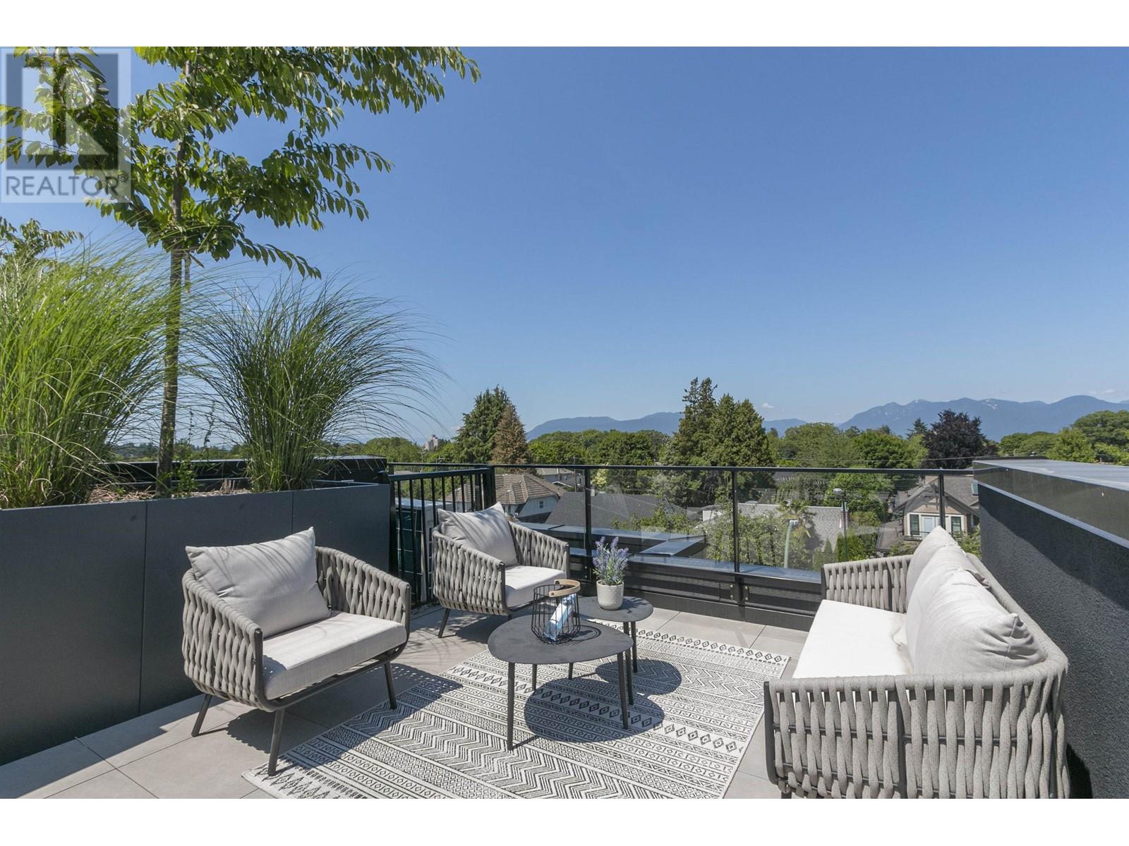 46 W King Edward Avenue, Vancouver, British Columbia  V5Y 0N6 - Photo 2 - R2994569