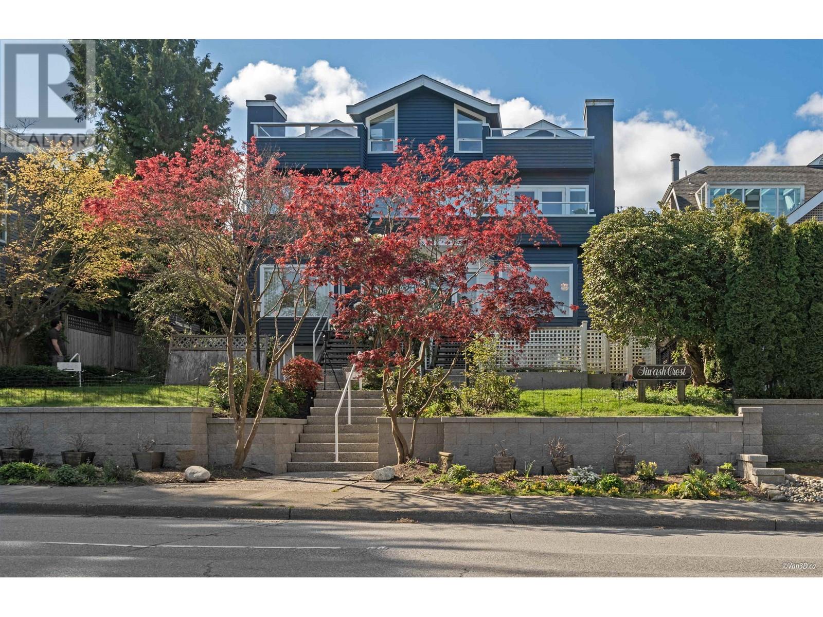 2530 Cornwall Avenue, Vancouver, British Columbia  V6K 1C2 - Photo 1 - R2994833