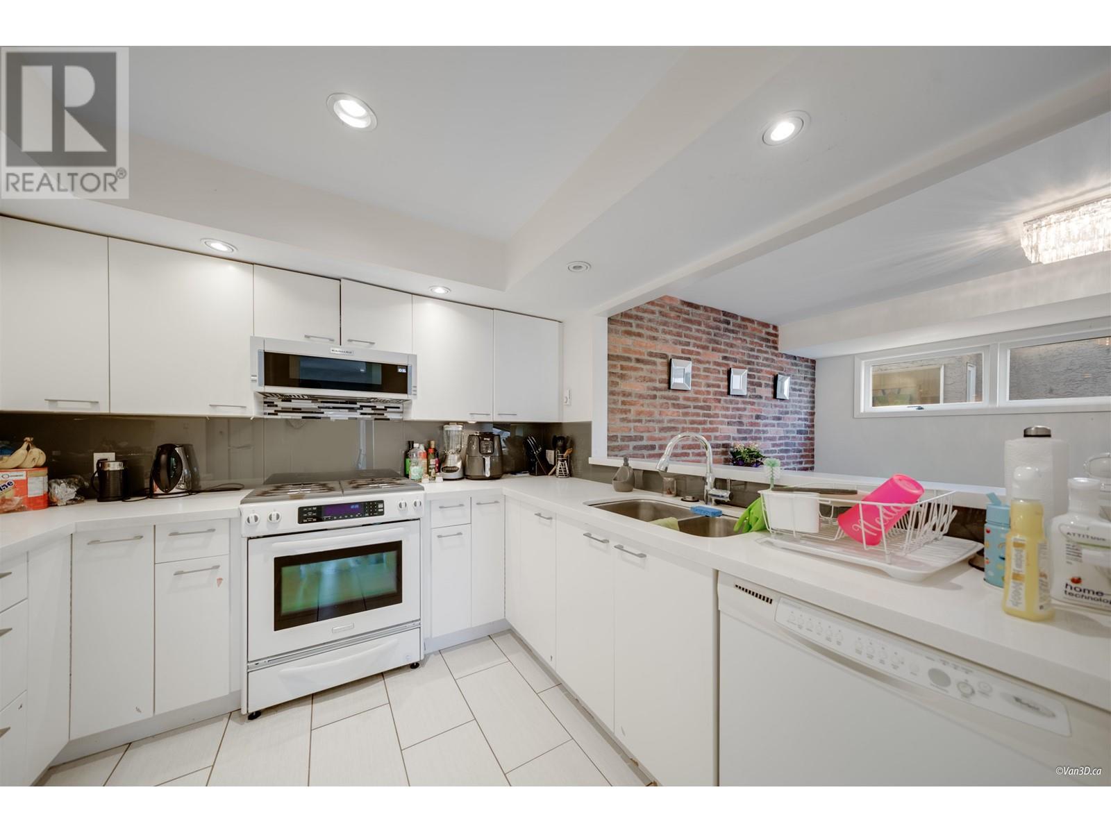 2530 Cornwall Avenue, Vancouver, British Columbia  V6K 1C2 - Photo 9 - R2994833