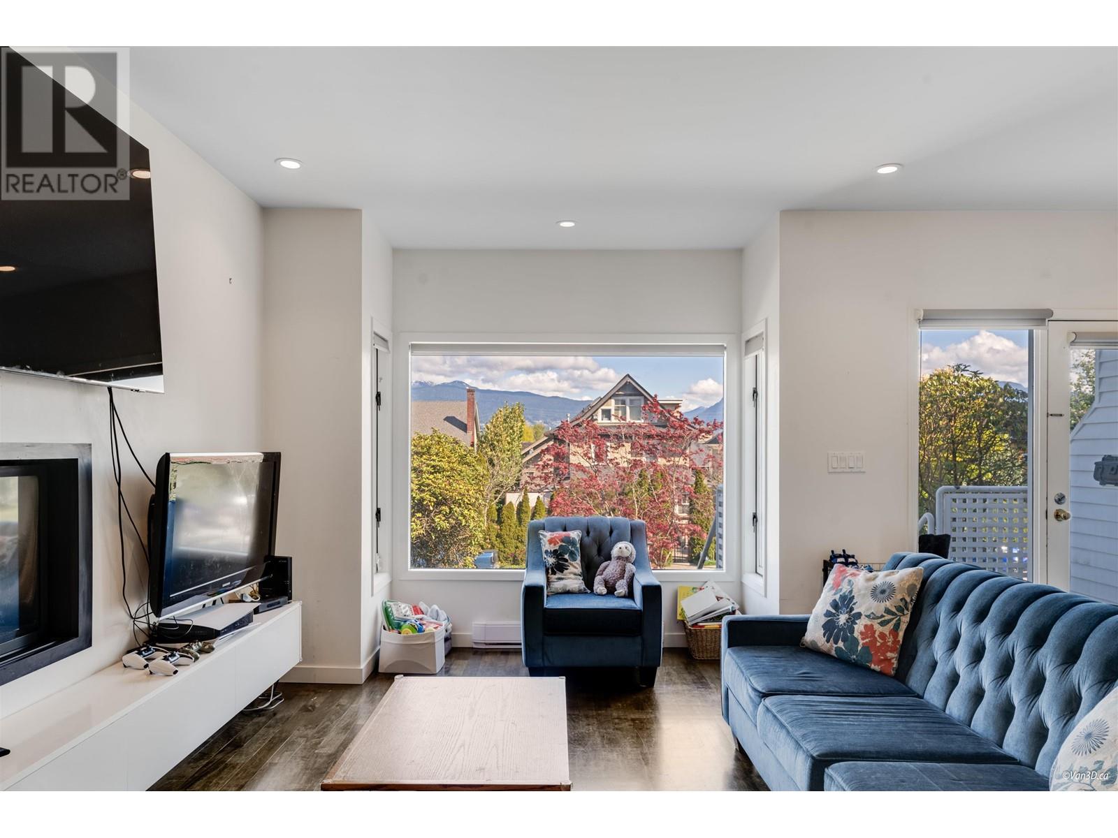 2530 Cornwall Avenue, Vancouver, British Columbia  V6K 1C2 - Photo 4 - R2994833