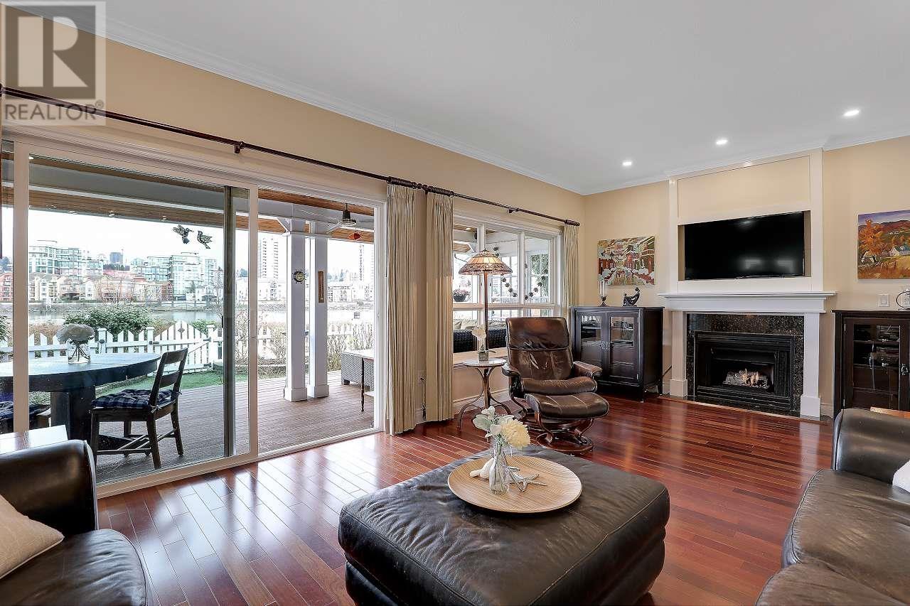 Property at 165 FAIRWEATHER LANE image 3