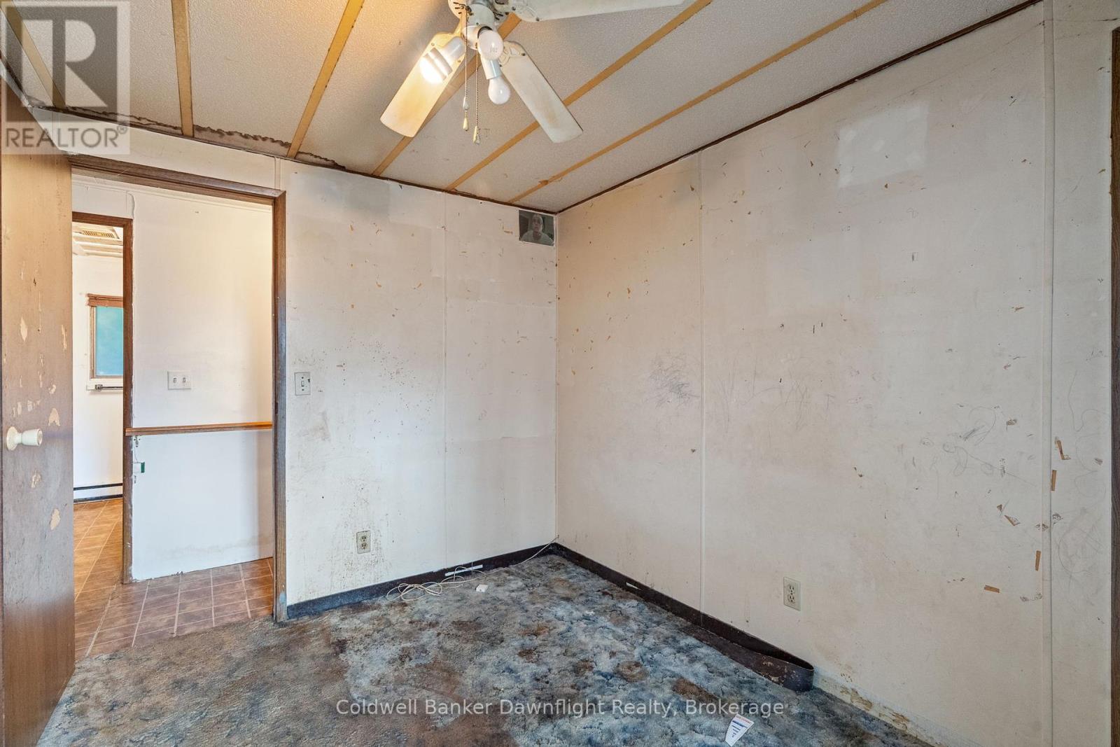 215 Prince Alfred Street, South Huron, Ontario  N0M 1K0 - Photo 19 - X12108371