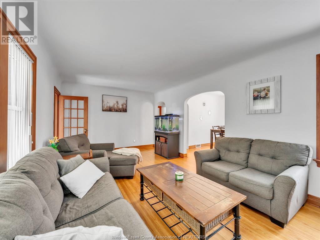 11 College, Chatham, Ontario  N7M 4W7 - Photo 13 - 25010377