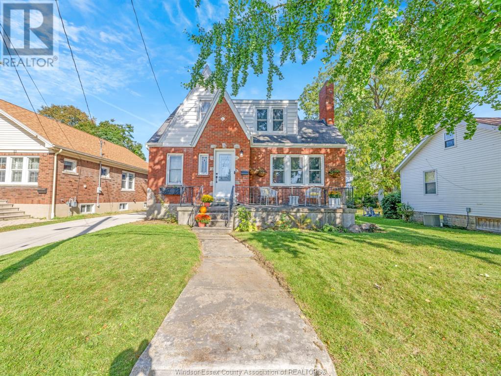 Property at 11 COLLEGE image 3