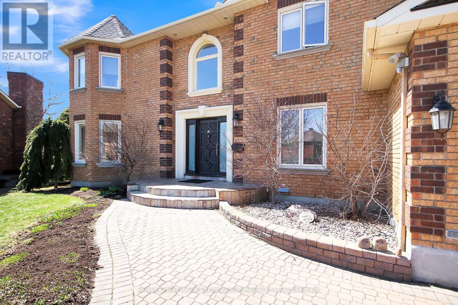 Property at 19 CAMPFIELD COURT image 4