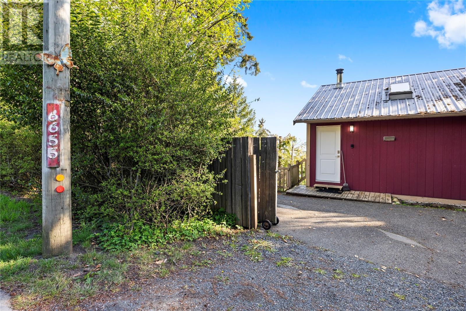 6655 Island Hwy W, Bowser, British Columbia  V0R 1G0 - Photo 69 - 996266