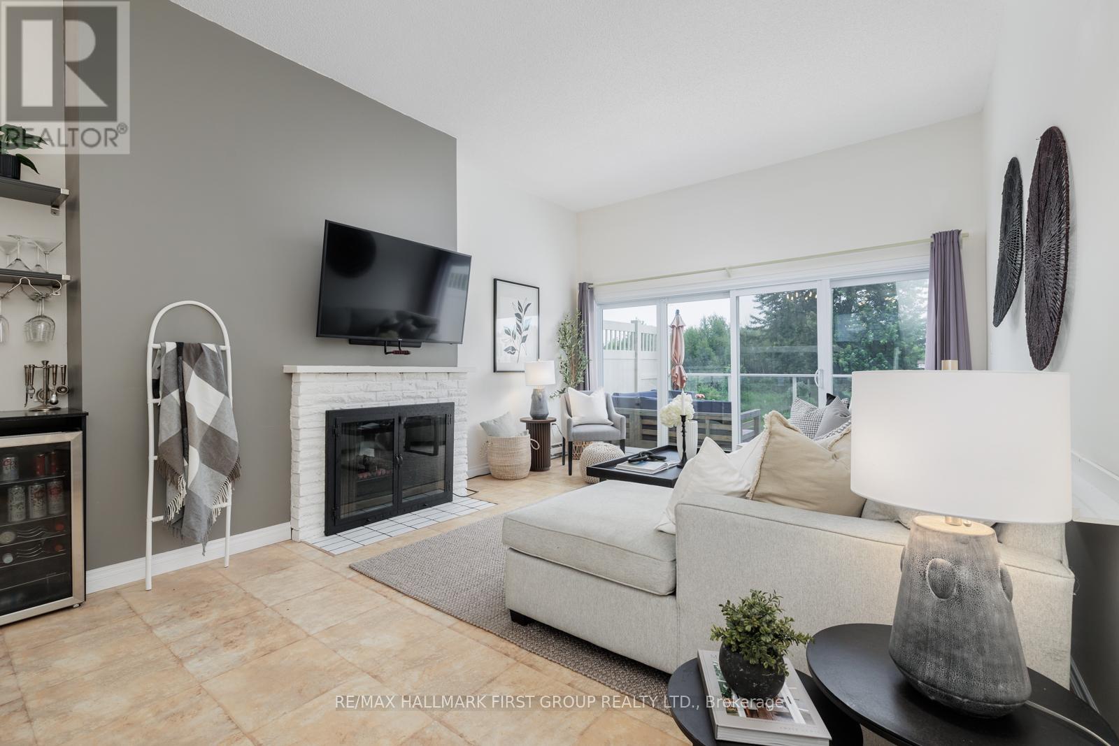 9 - 4 Paradise Boulevard, Ramara, Ontario  L0K 1B0 - Photo 6 - S12108328
