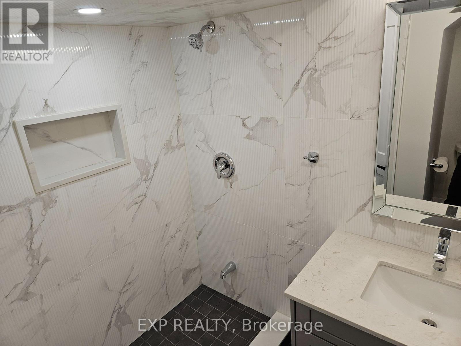 3331 Whilabout Terrace S, Oakville, Ontario  L6L 0A8 - Photo 16 - W12108303
