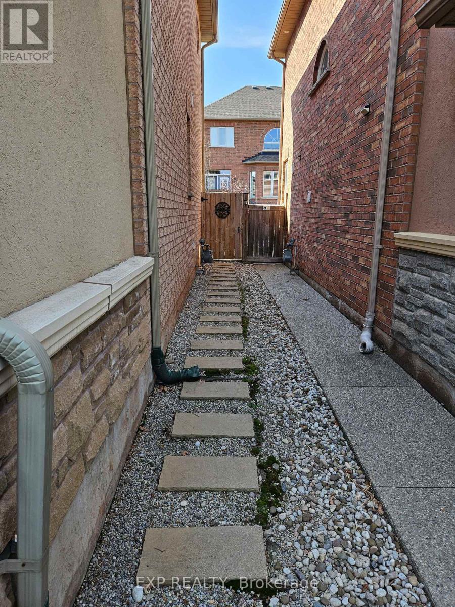 3331 Whilabout Terrace S, Oakville, Ontario  L6L 0A8 - Photo 25 - W12108303