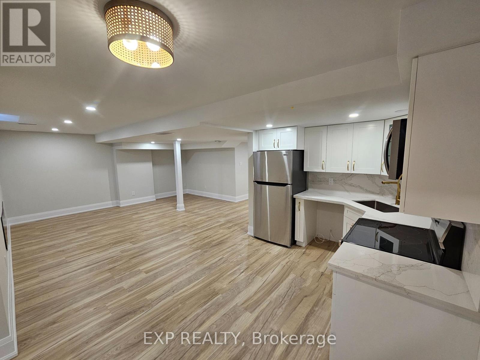 3331 Whilabout Terrace S, Oakville, Ontario  L6L 0A8 - Photo 9 - W12108303
