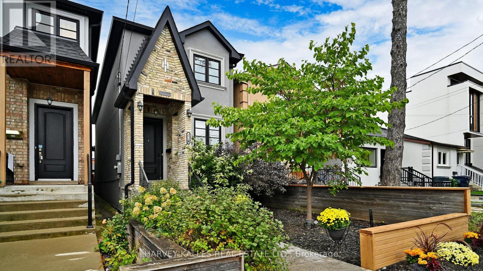 Property at 272B BOON AVENUE image 1