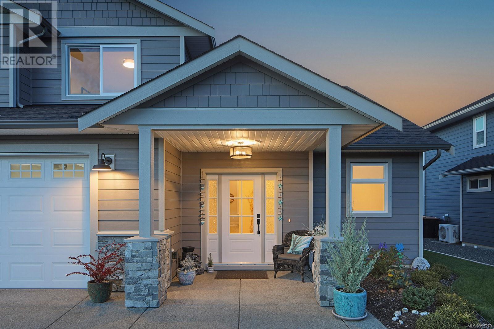 Property at 3311 Eagleview Cres image 1
