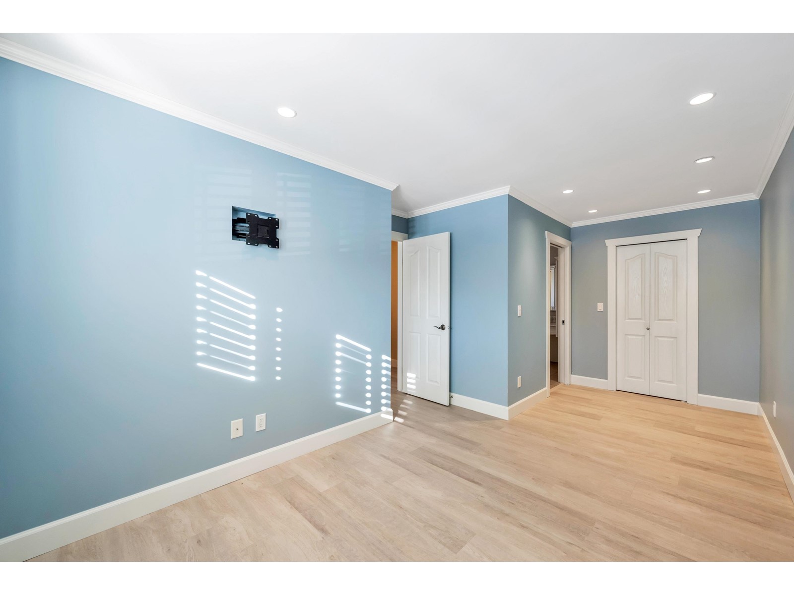 26619 30 Avenue, Langley, British Columbia  V4W 3B7 - Photo 19 - R2994292