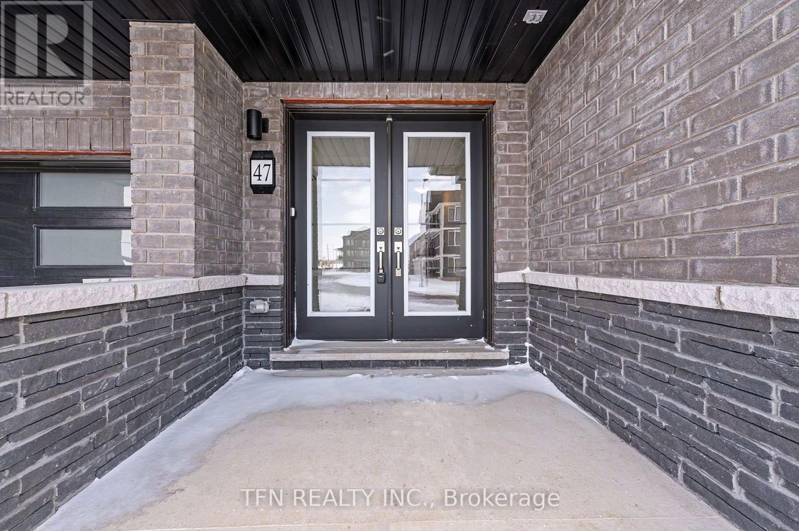 Property at 47 NORWICH CRESCENT image 3