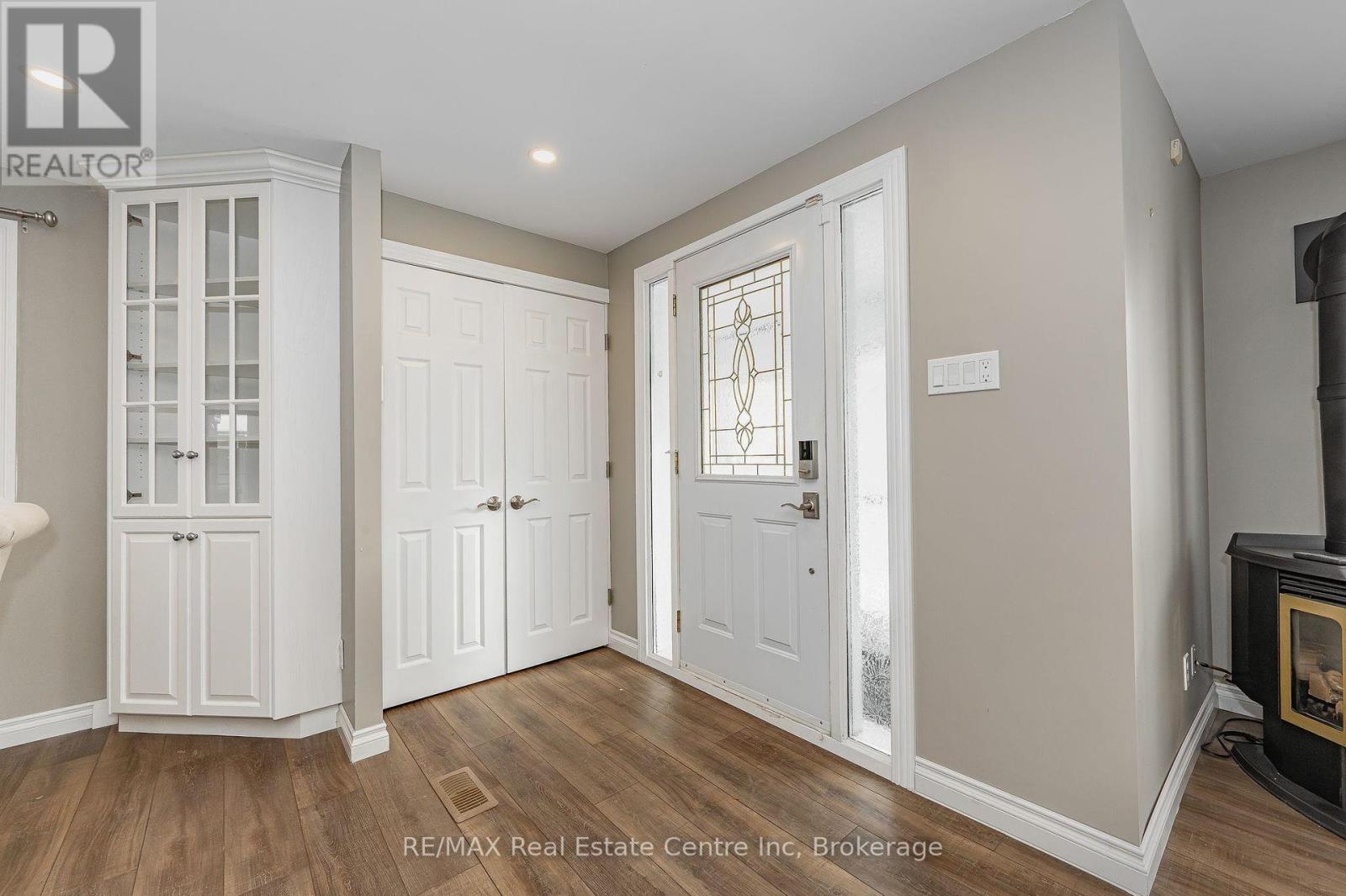 Property at 6 STIRLING PLACE image 4