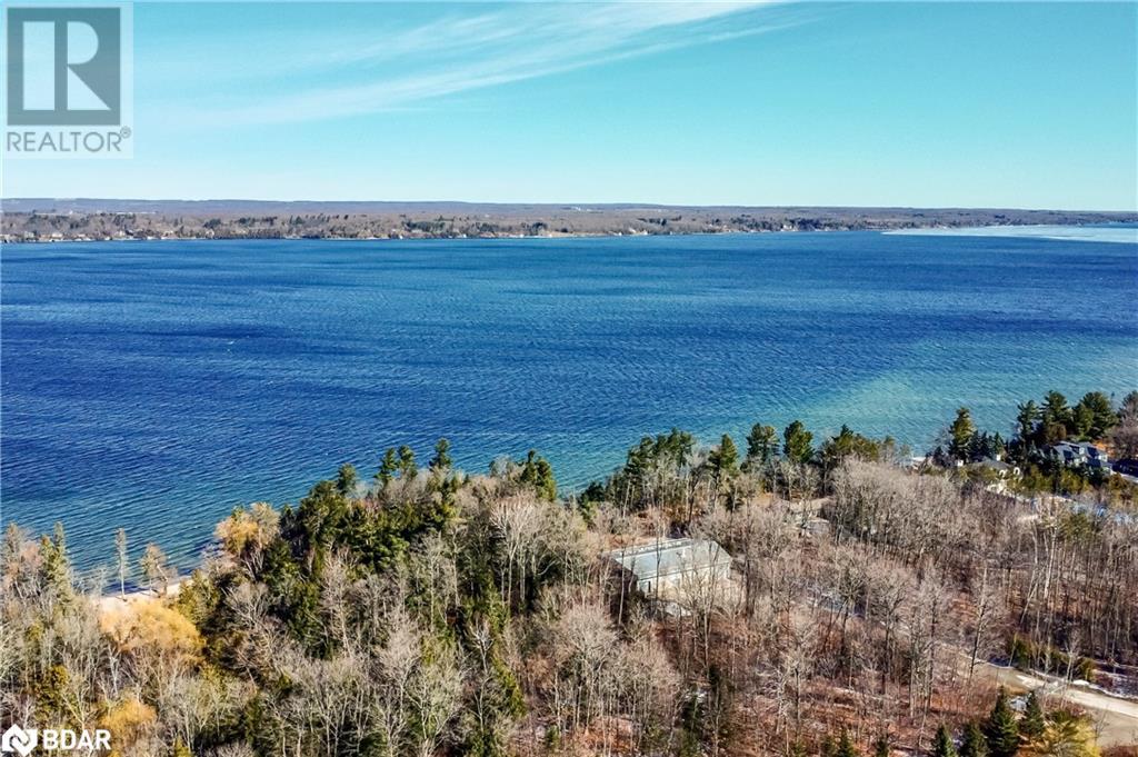 Property at 38 CAMELOT Square image 4
