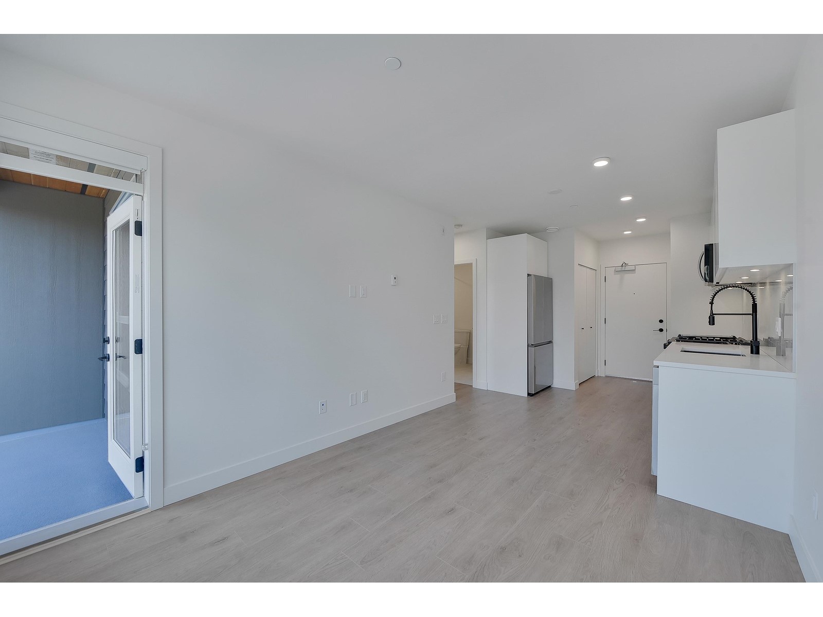 404 13238 105th Avenue, Surrey, British Columbia  V3T 0W1 - Photo 9 - R2993921