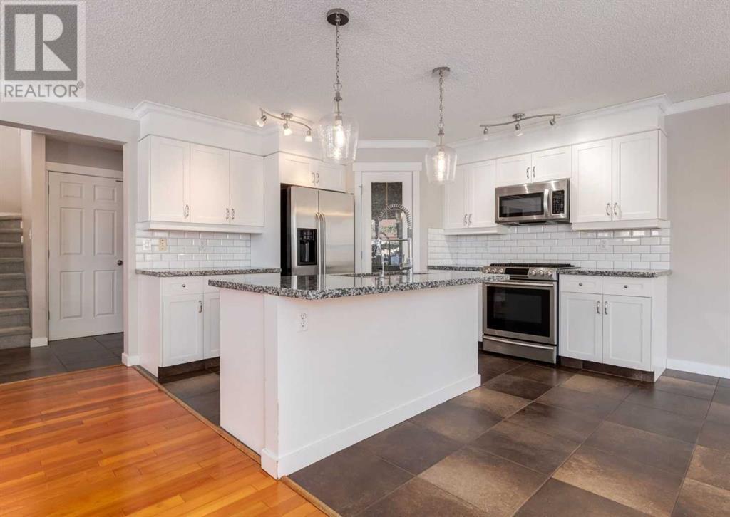 Property at 223 Copperfield Green SE image 4