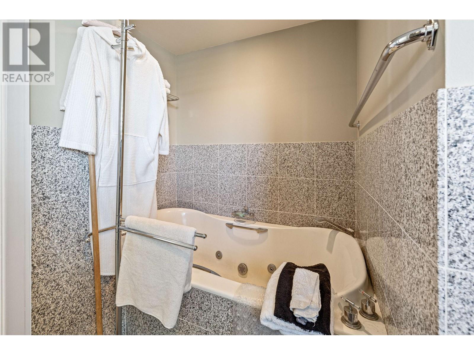 1100 5890 Balsam Street, Vancouver, British Columbia  V6M 4B9 - Photo 17 - R2994961