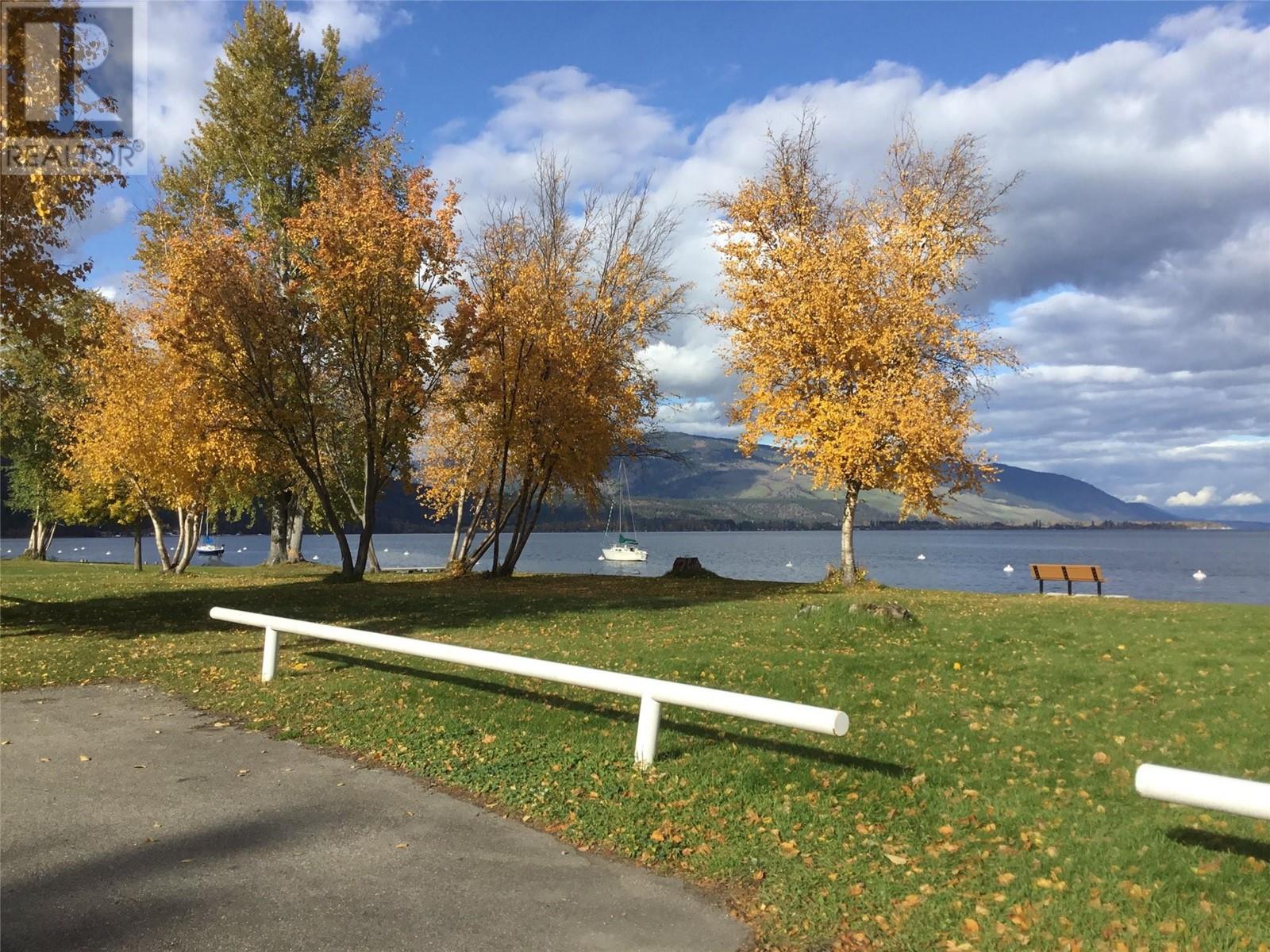 53 Lakeshore Drive, Vernon, British Columbia  V1H 2A1 - Photo 33 - 10339030