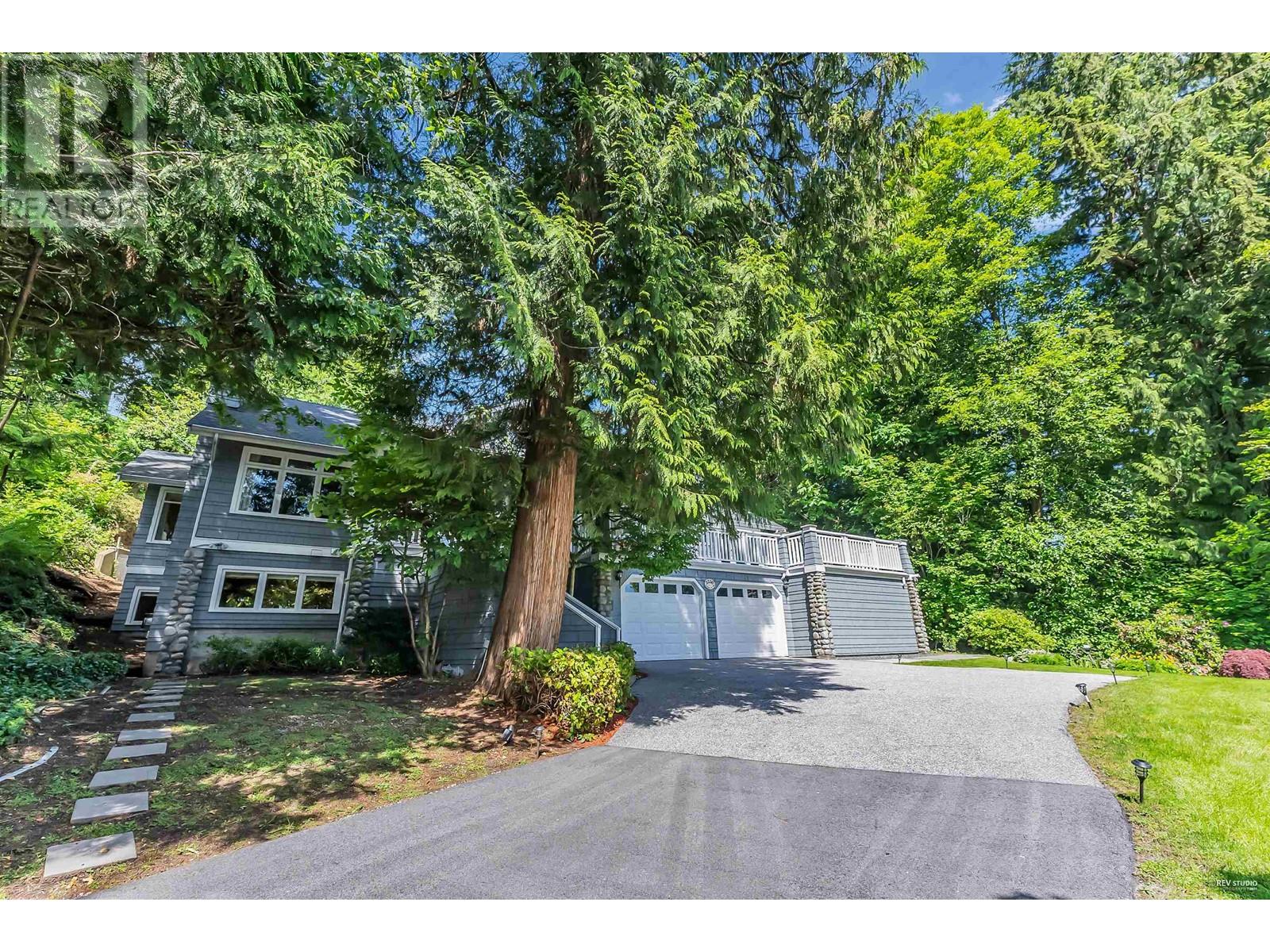 3250 COLWOOD DRIVE, North Vancouver, British Columbia