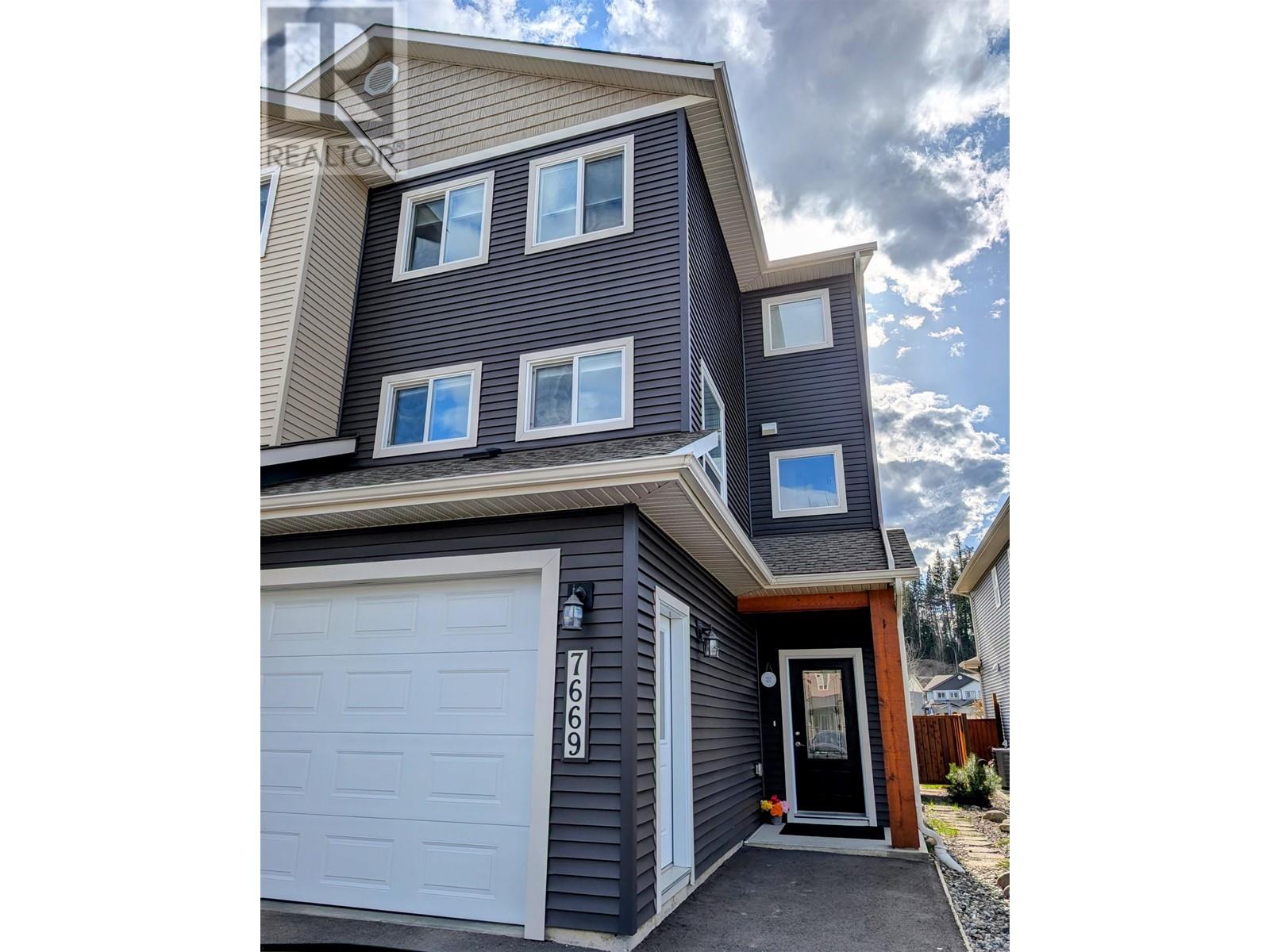 Property at 7669 CREEKSIDE WAY image 3