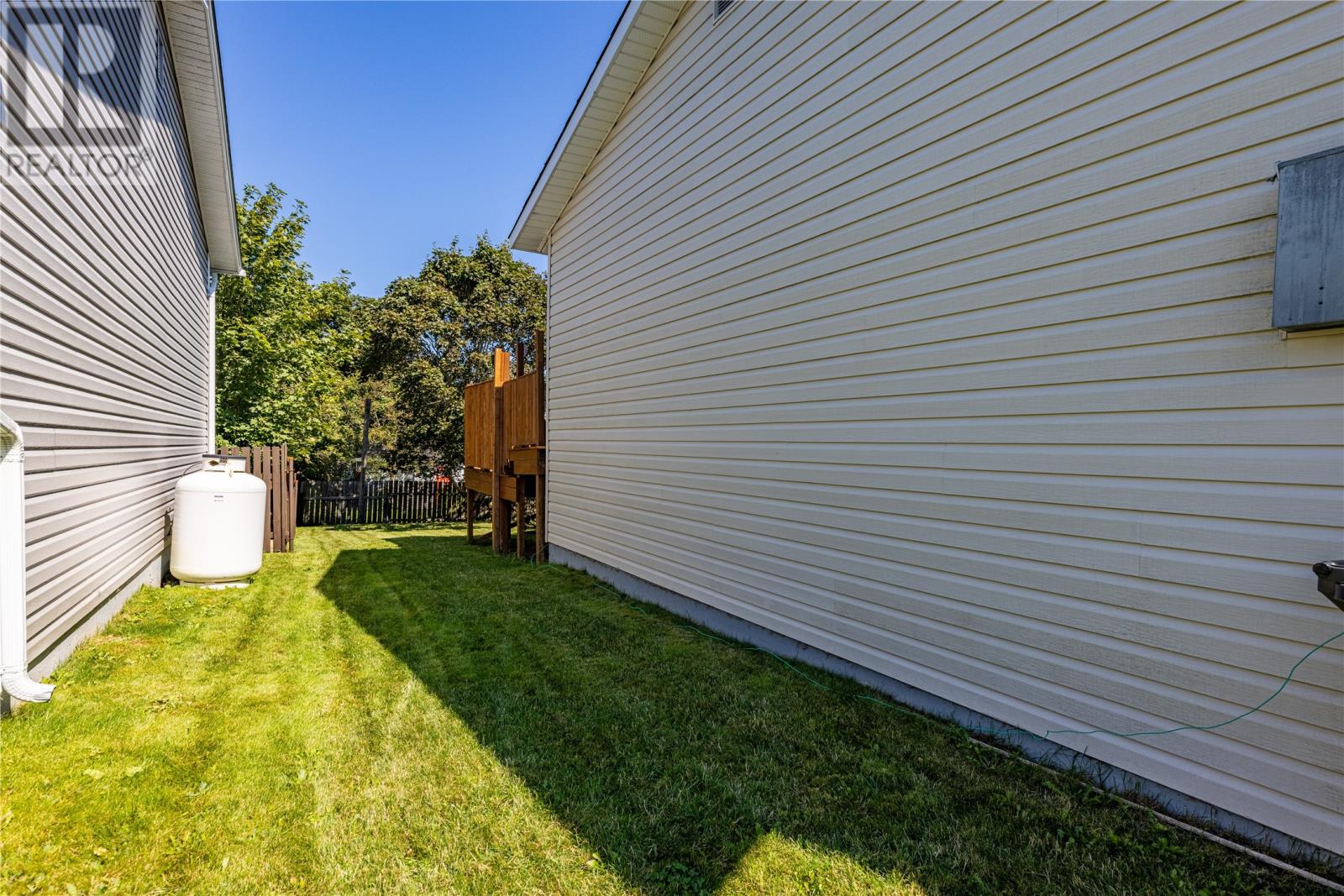 Property at 2 Yale Place image 5