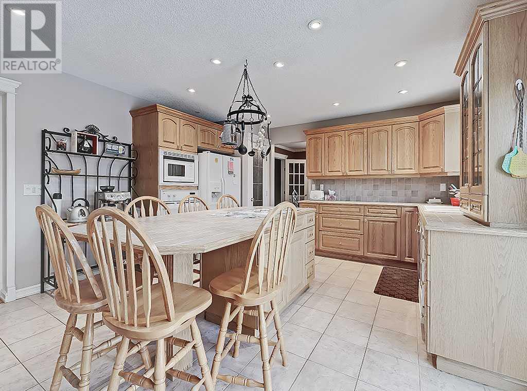 182 Woodbend Way Se, Okotoks, Alberta  T1S 1L8 - Photo 10 - A2203194
