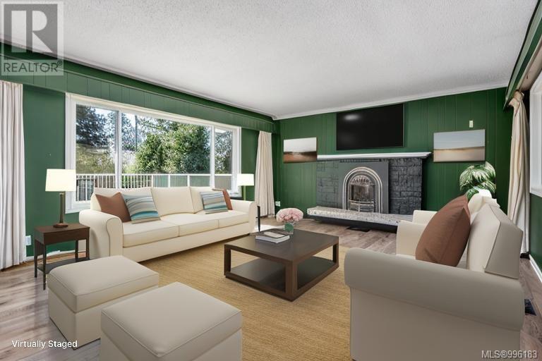 Property at 1525 Dingwall Rd image 4