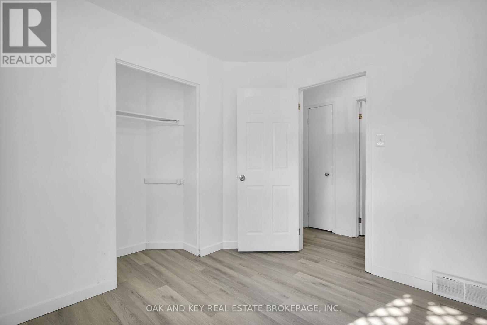 330 Fleming Drive, London East, Ontario  N5V 4Y6 - Photo 10 - X12108522