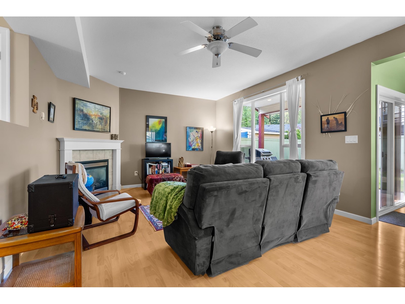 Property at 65887 PARK AVENUE image 4