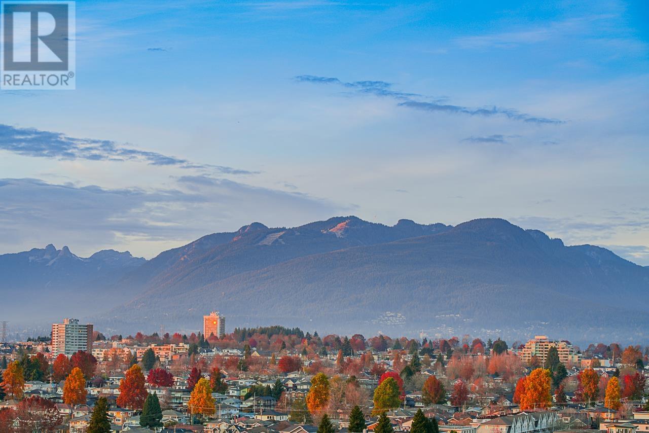 Listing Picture 22 of 39 : 2504 PH4-4353 HALIFAX STREET, Burnaby / 本拿比 - 魯藝地產 Yvonne Lu Group - MLS Medallion Club Member