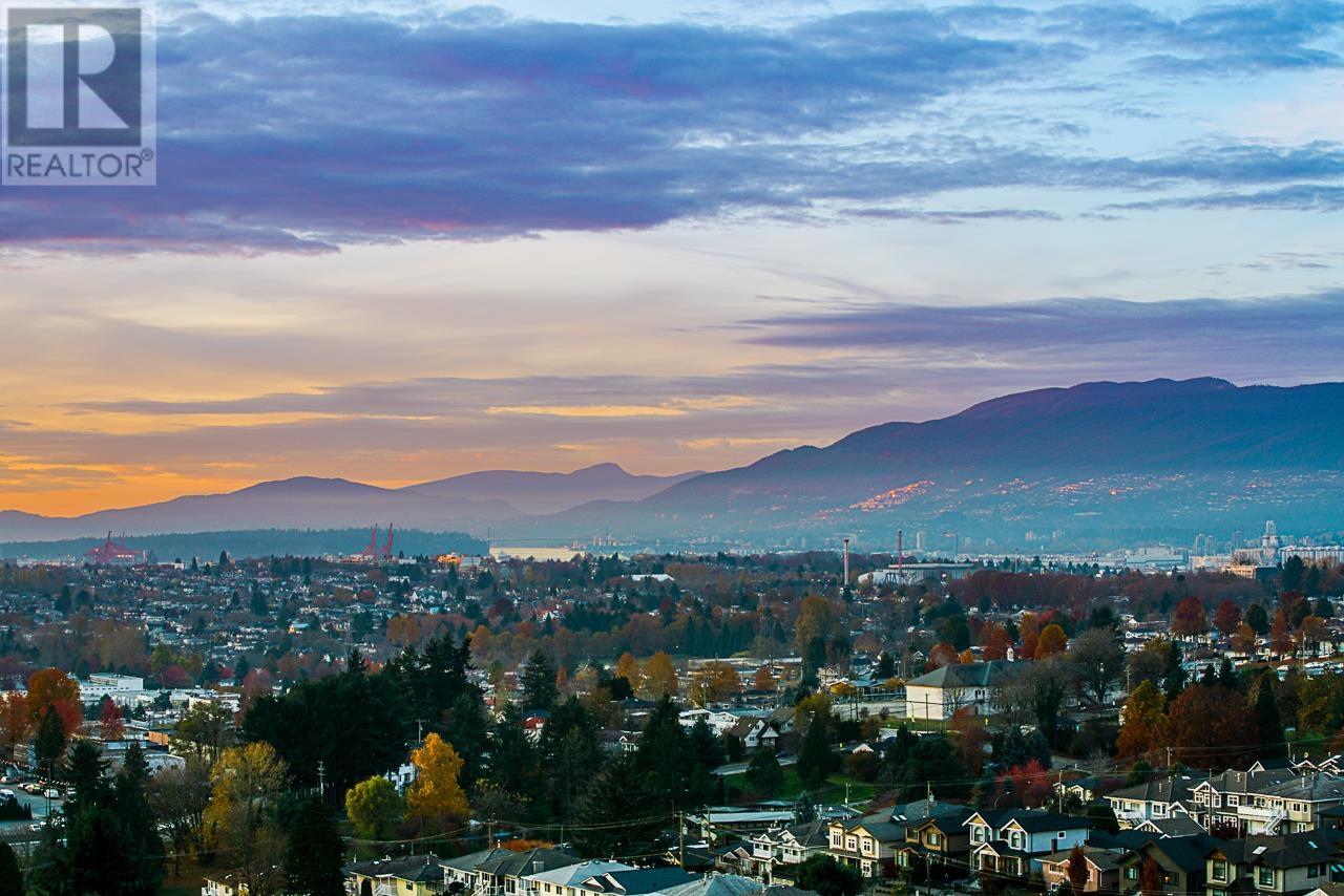 Listing Picture 18 of 39 : 2504 PH4-4353 HALIFAX STREET, Burnaby / 本拿比 - 魯藝地產 Yvonne Lu Group - MLS Medallion Club Member