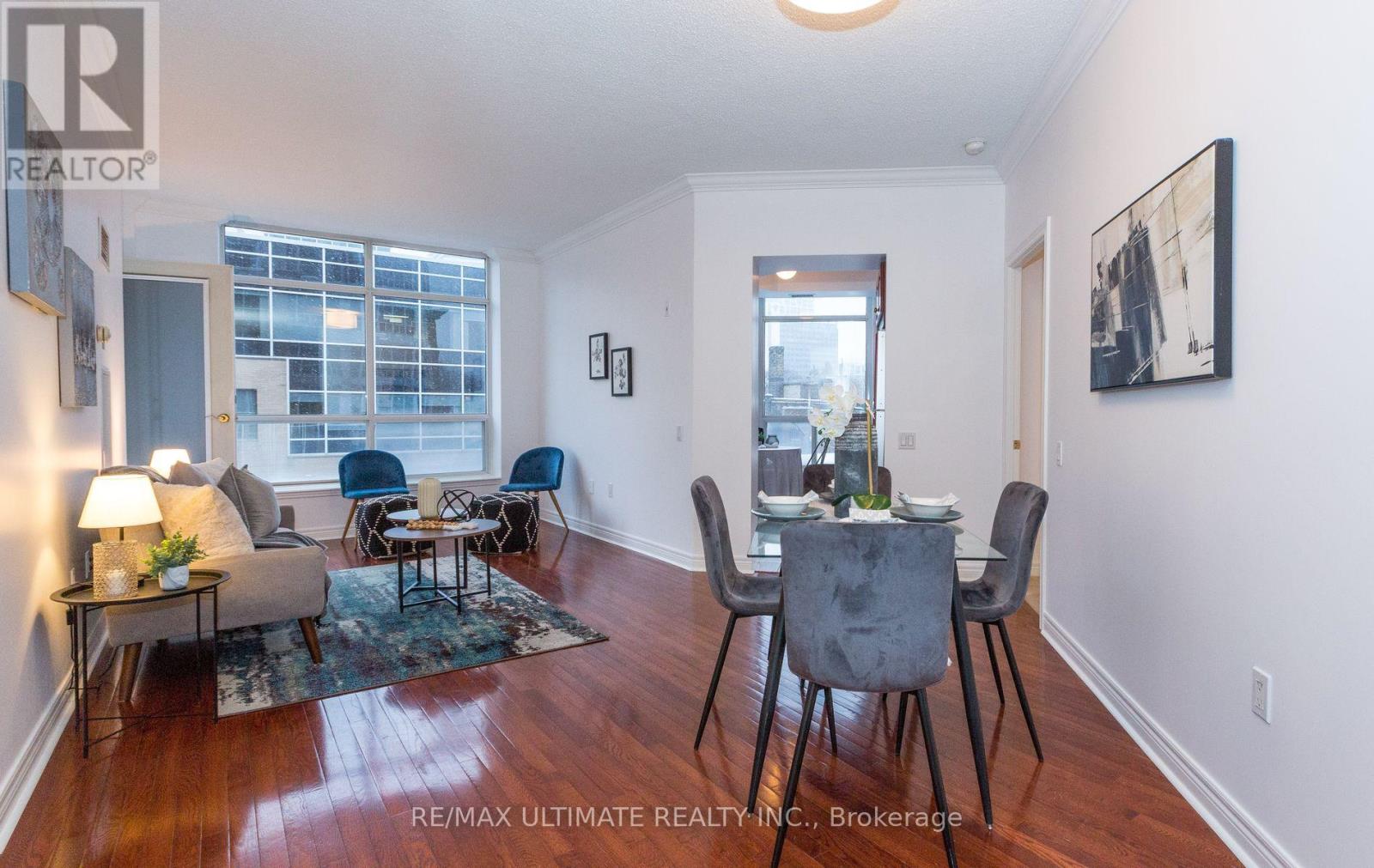 Property at 304 - 2 EDITH DRIVE image 1