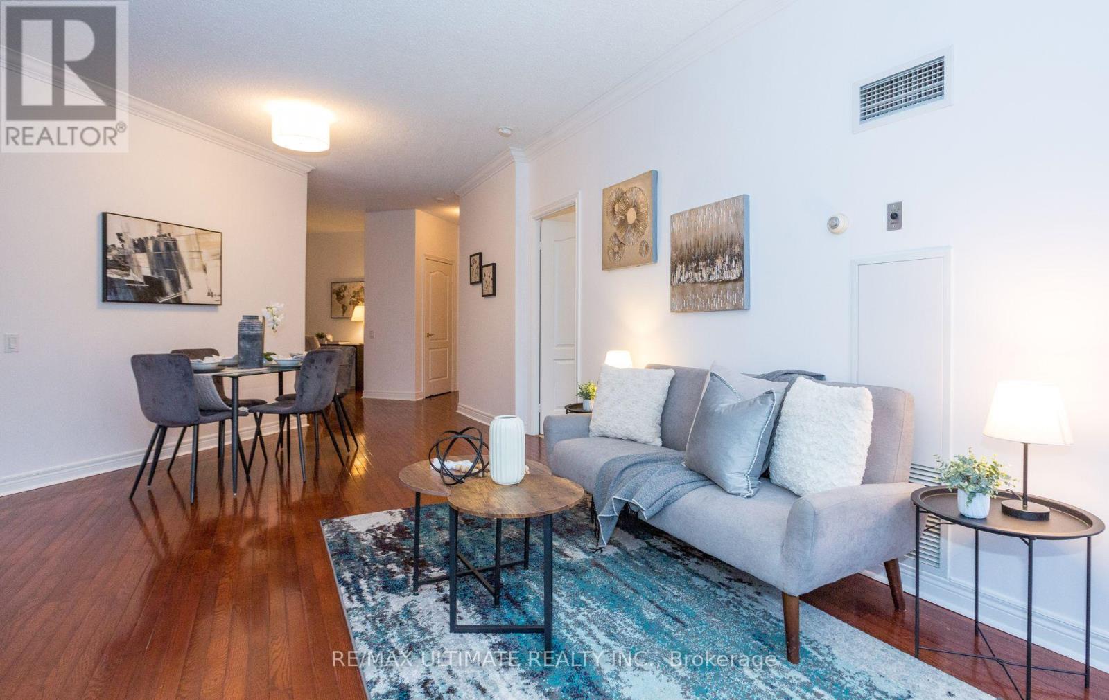 Property at 304 - 2 EDITH DRIVE image 4