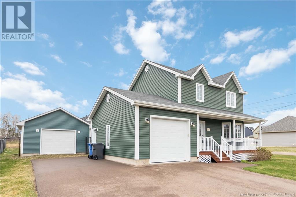 Property at 252 Chatellerault image 1