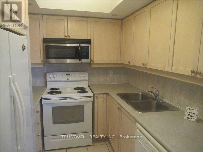 1618 - 15 Northtown Way, Toronto, Ontario  M2N 7A2 - Photo 4 - C12108484